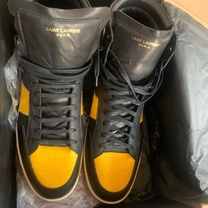 Yellow and black Saint Laurent sneakers. Size 11.5. Good condition worn once !